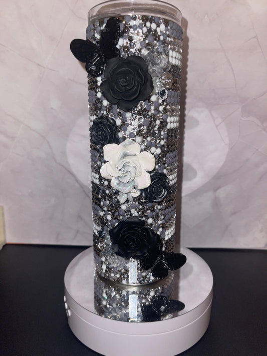 20oz Black & White Rose
